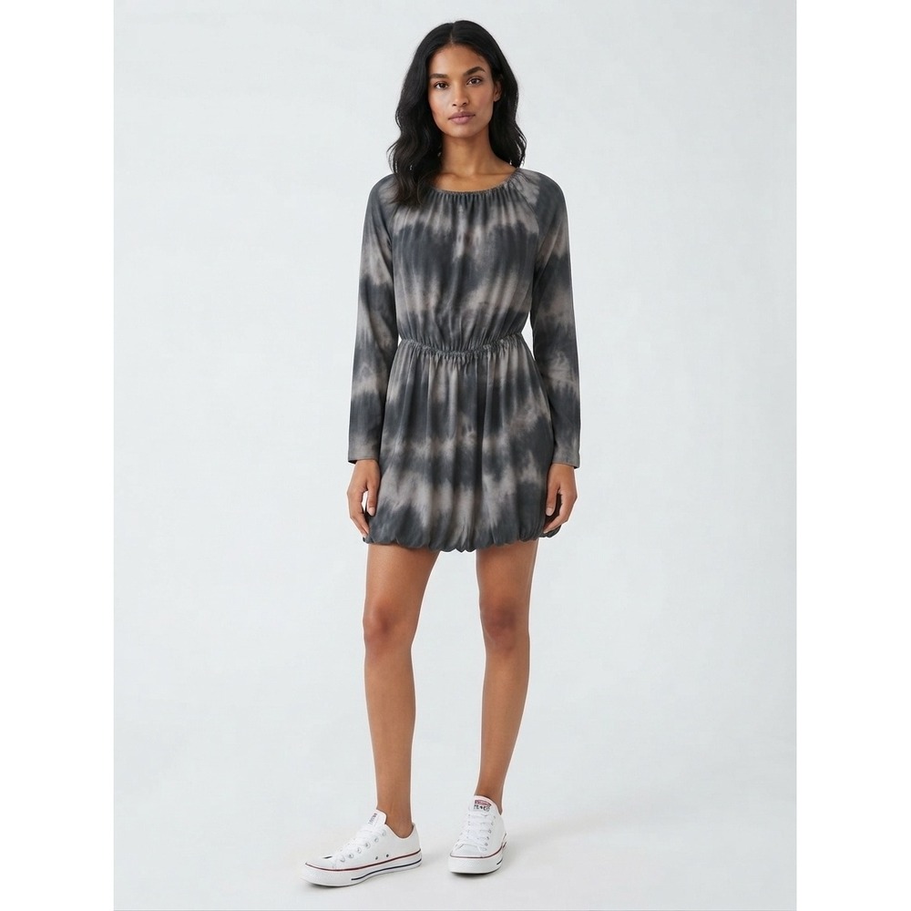 Converse One Star Tie Dye Bubble Hem Dress Long Sleeve Gray Black Medium
